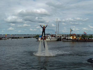 doe een flyboardclinic bij Keimpe in Balk