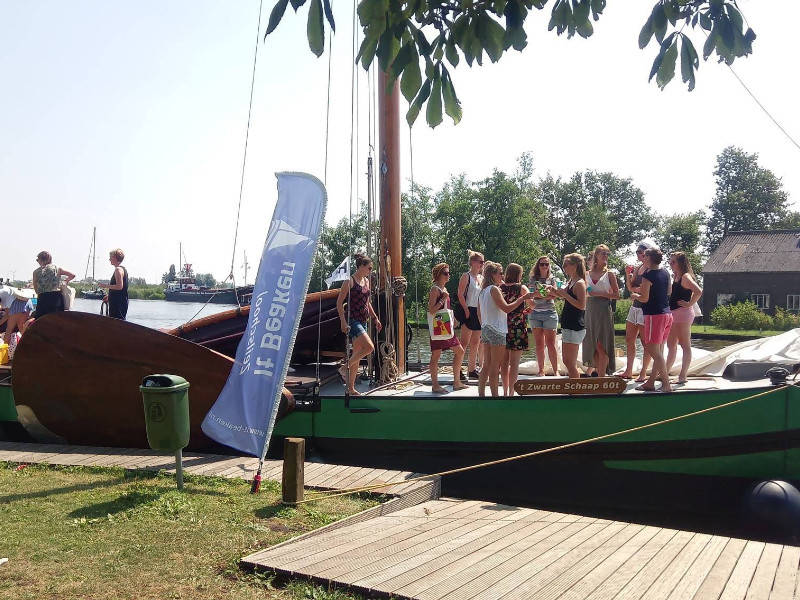 Weekeindje varen met overnachting aan boord